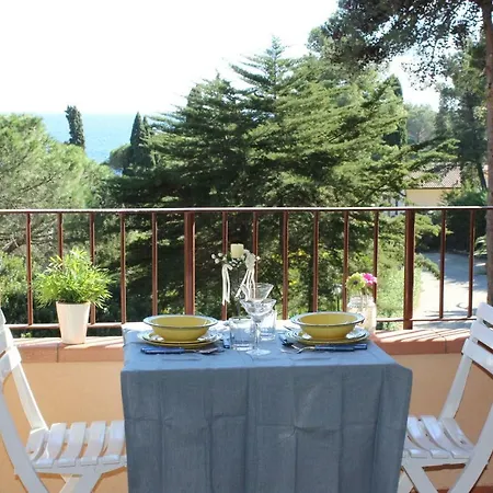 Art Capo D Arco Apartman Capo D'arco